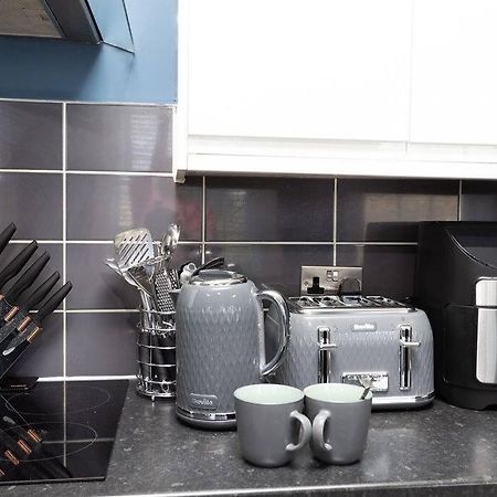 Lavish 2Bed Apartment In The Heart Of Birkenhead Exteriér fotografie
